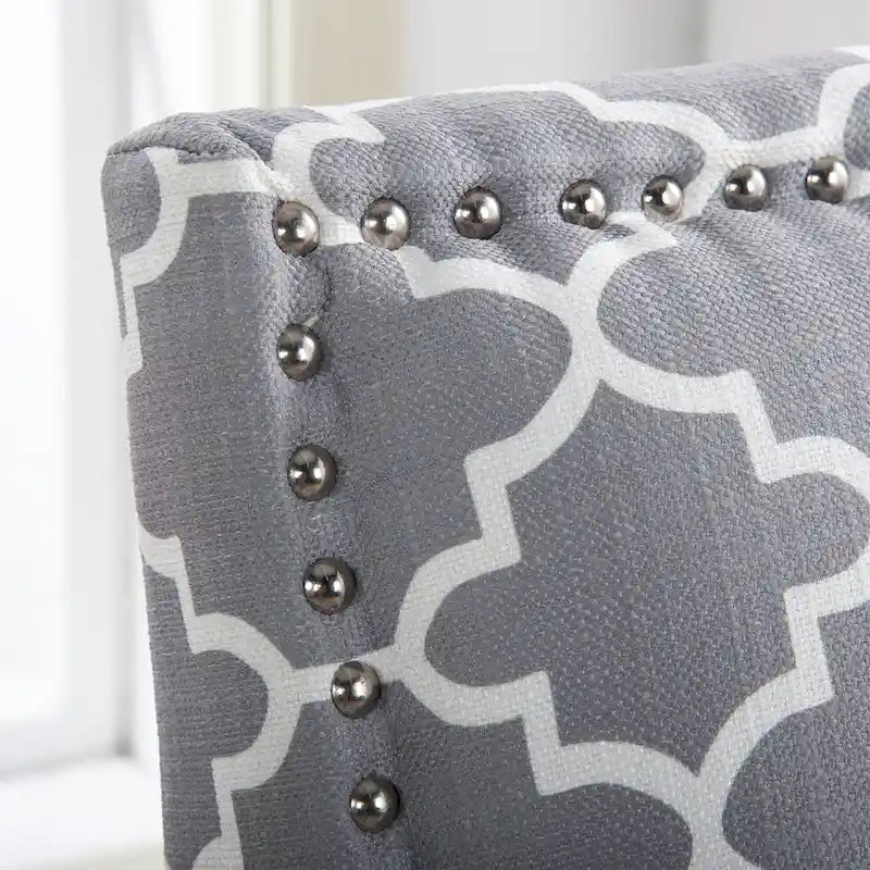 Fauteuil d'appoint moderne pour salon avec pieds en bouleau et revêtement en tissu confortable