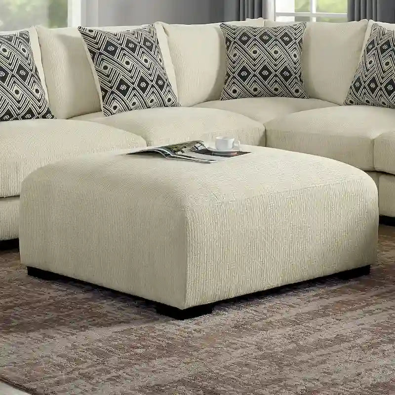 Pouf cocktail rembourré en chenille contemporain