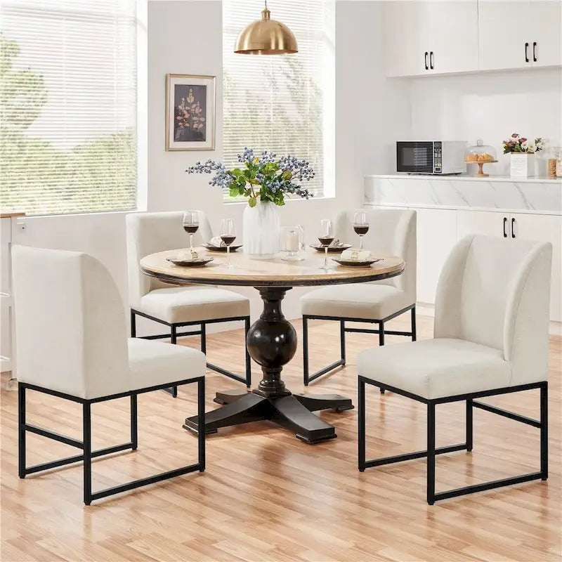 Chaises de salle à manger modernes rembourrées avec pieds en métal, beige