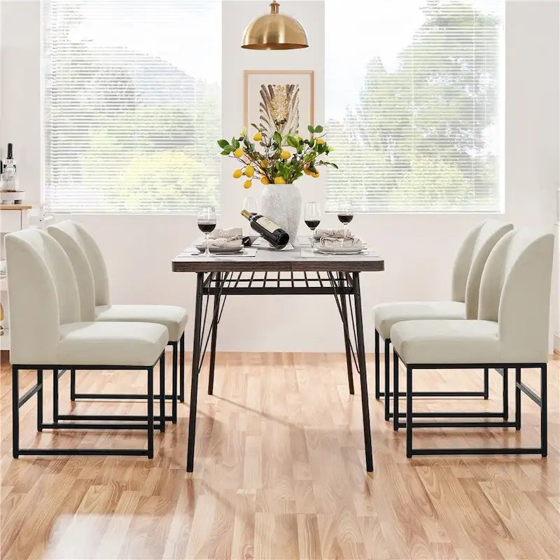 Chaises de salle à manger modernes rembourrées avec pieds en métal, beige